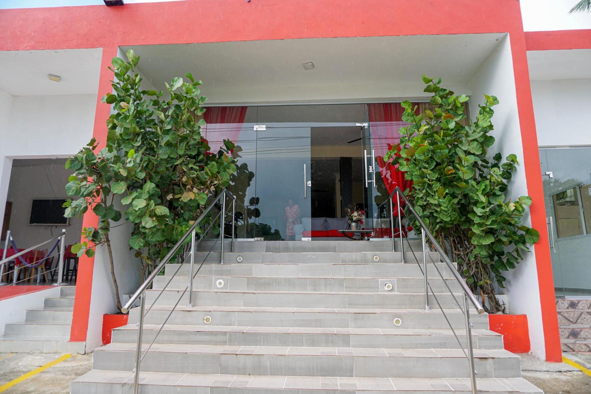 Hotel Nuevo Amanecer El Catey Exterior photo